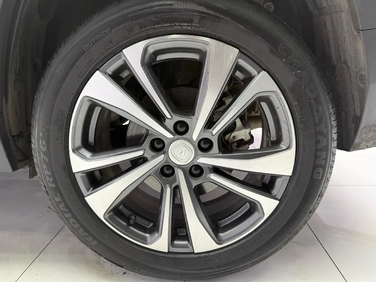 2022 ChangAn CS35 Plus 1.4T 160HP L4 7DCT,autocango,china used car exporter,china ev exporter,chinese used car exporter,chinese used ev exporter