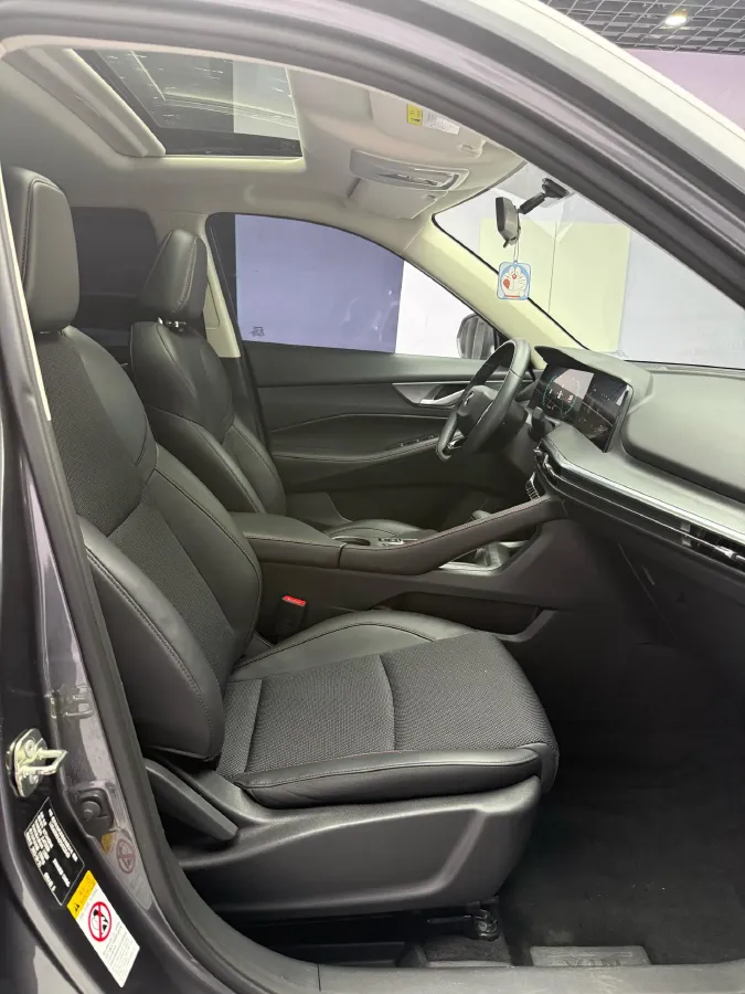 2022 ChangAn CS35 Plus 1.4T 160HP L4 7DCT,autocango,china used car exporter,china ev exporter,chinese used car exporter,chinese used ev exporter