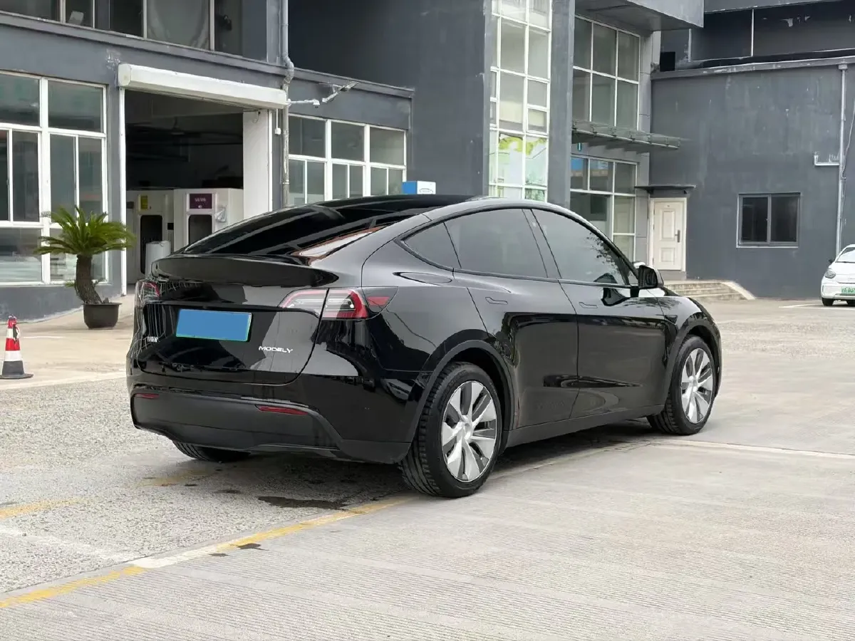 2022 Tesla Model Y BEV 60KWH,autocango,china used car exporter,china ev exporter,chinese used car exporter,chinese used ev exporter