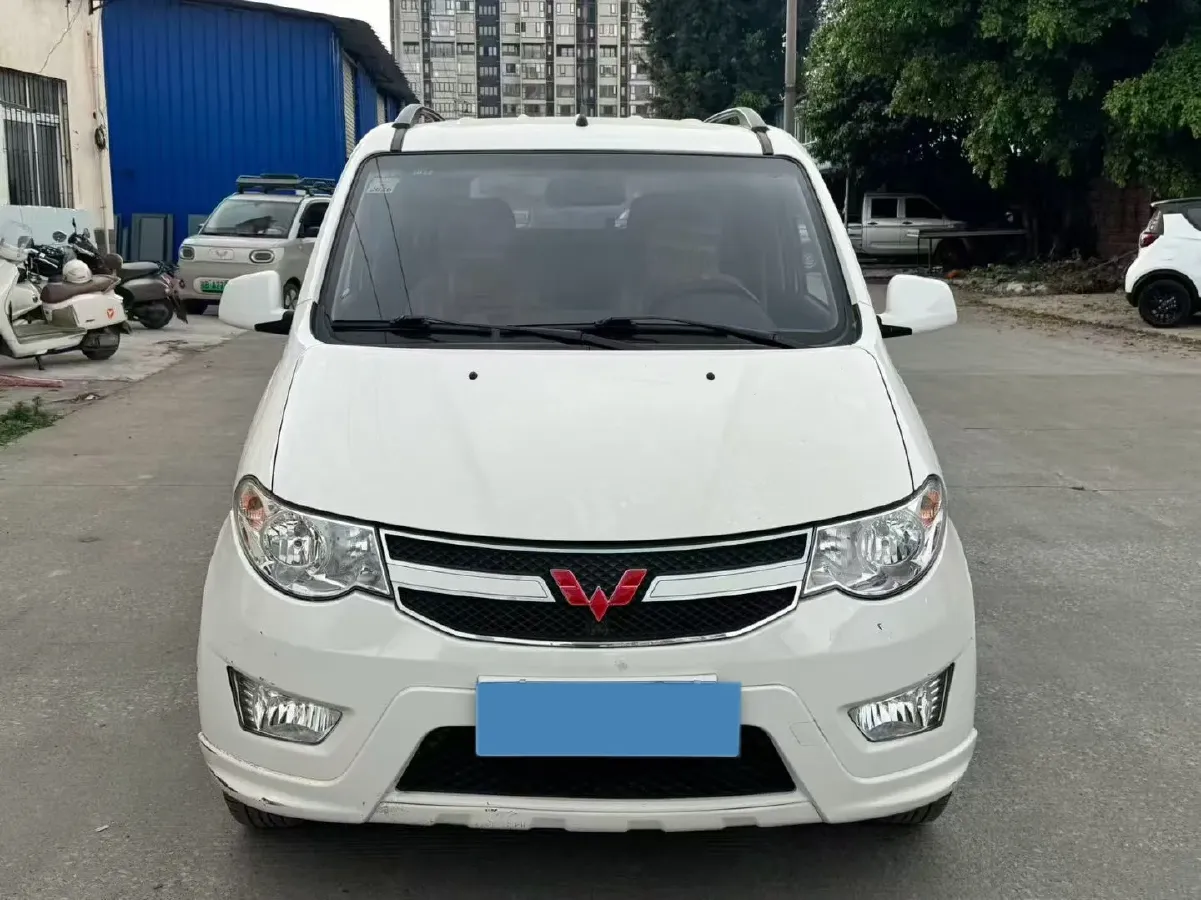 2016 WuLing HongGuang 1.5L 112HP L4 5MT,autocango,china used car exporter,china ev exporter,chinese used car exporter,chinese used ev exporter