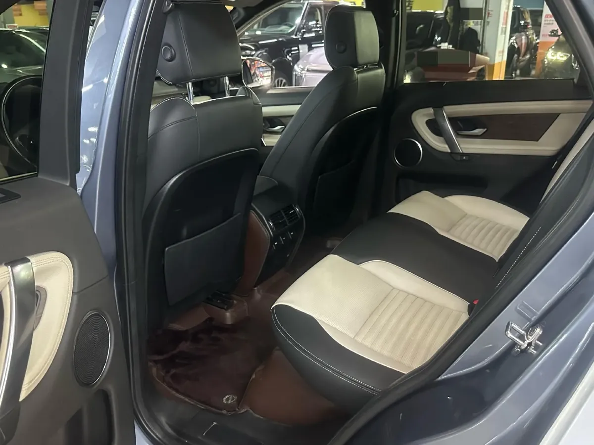 2020 Land Rover Discovery Sport 2.0T 249HP L4 9AT,autocango,china used car exporter,china ev exporter,chinese used car exporter,chinese used ev exporter