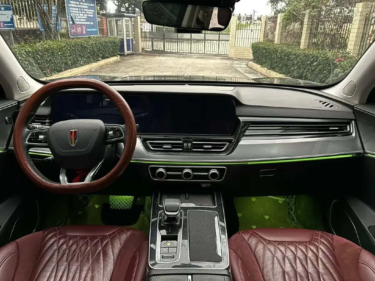 2023 HongQi HS5 2.0T 252HP L4 8AT,autocango,china used car exporter,china ev exporter,chinese used car exporter,chinese used ev exporter