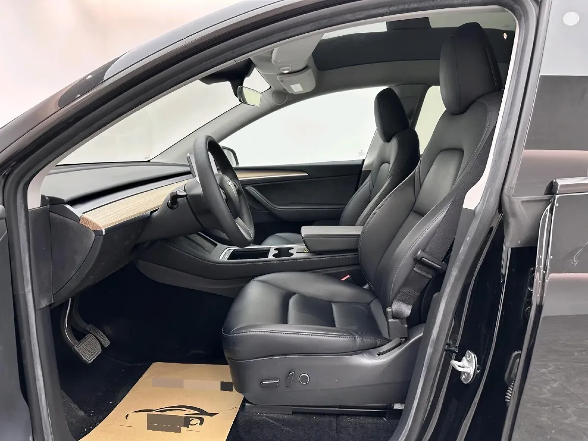 2022 Tesla Model Y BEV 60KWH,autocango,china used car exporter,china ev exporter,chinese used car exporter,chinese used ev exporter