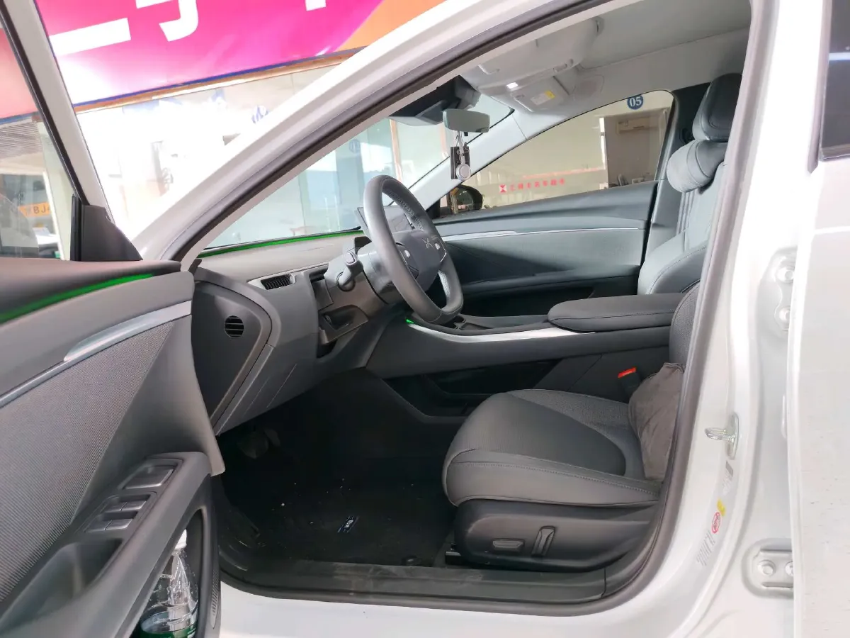 2024 Xpeng MONA M03 BEV 62.2KWH,autocango,china used car exporter,china ev exporter,chinese used car exporter,chinese used ev exporter