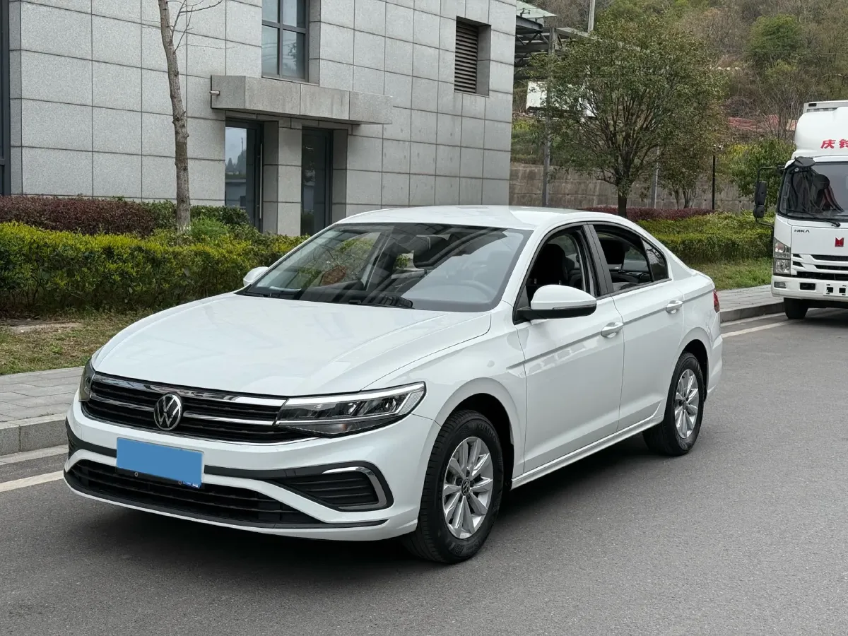 2024 Volkswagen Bora 1.2T 116HP L4 5MT,autocango,china used car exporter,china ev exporter,chinese used car exporter,chinese used ev exporter