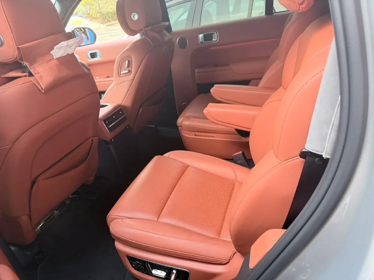 2022 Li L9 Range Extended 154HP REEV 42.6KWH,autocango,china used car exporter,china ev exporter,chinese used car exporter,chinese used ev exporter