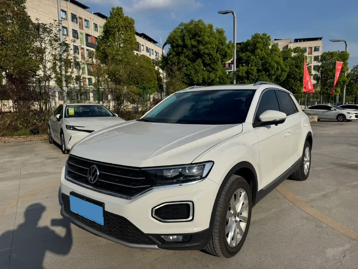 2022 Volkswagen T-Roc 1.4T 150HP L4 7DCT,autocango,china used car exporter,china ev exporter,chinese used car exporter,chinese used ev exporter