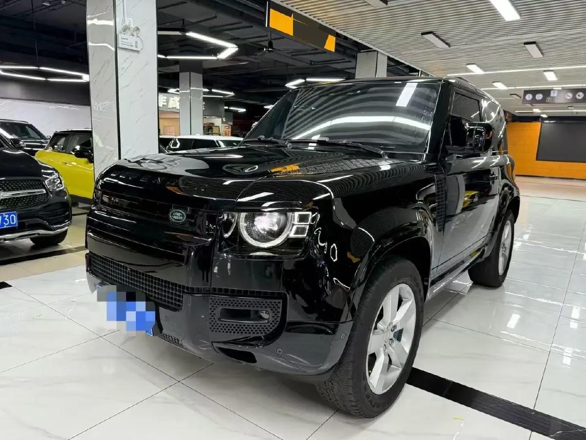 2023 Land Rover Defender 3.0T 400HP L6 8AT,autocango,china used car exporter,china ev exporter,chinese used car exporter,chinese used ev exporter
