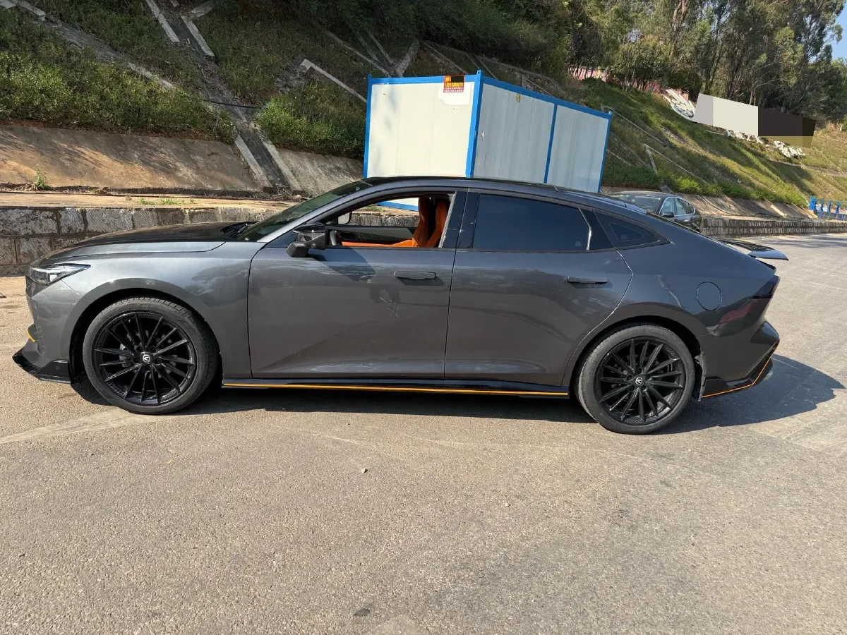 2023 ChangAn UNI-V 1.5T 188HP L4 7DCT,autocango,china used car exporter,china ev exporter,chinese used car exporter,chinese used ev exporter