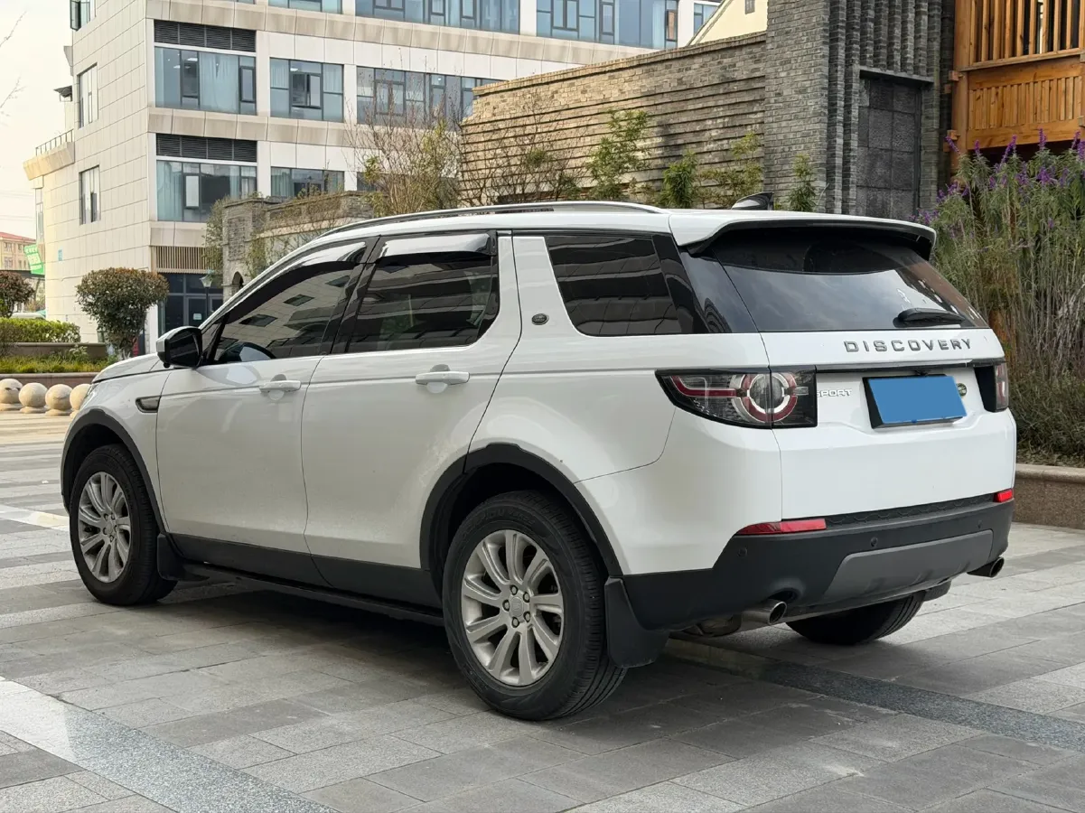 2018 Land Rover Discovery Sport 2.0T 241HP L4 9AT,autocango,china used car exporter,china ev exporter,chinese used car exporter,chinese used ev exporter