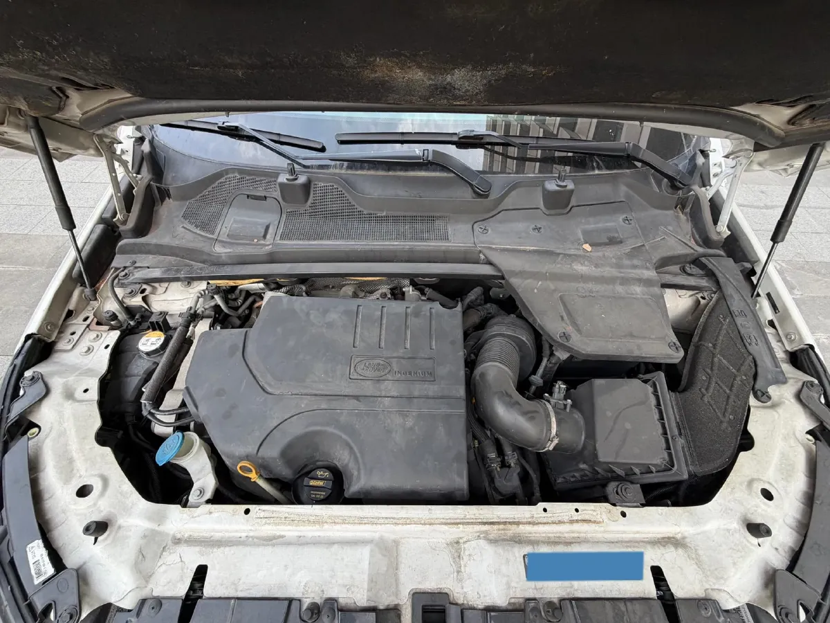 2018 Land Rover Discovery Sport 2.0T 241HP L4 9AT,autocango,china used car exporter,china ev exporter,chinese used car exporter,chinese used ev exporter