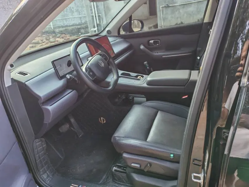 2024 Leapmotor C16 BEV 67.7KWH,autocango,china used car exporter,china ev exporter,chinese used car exporter,chinese used ev exporter