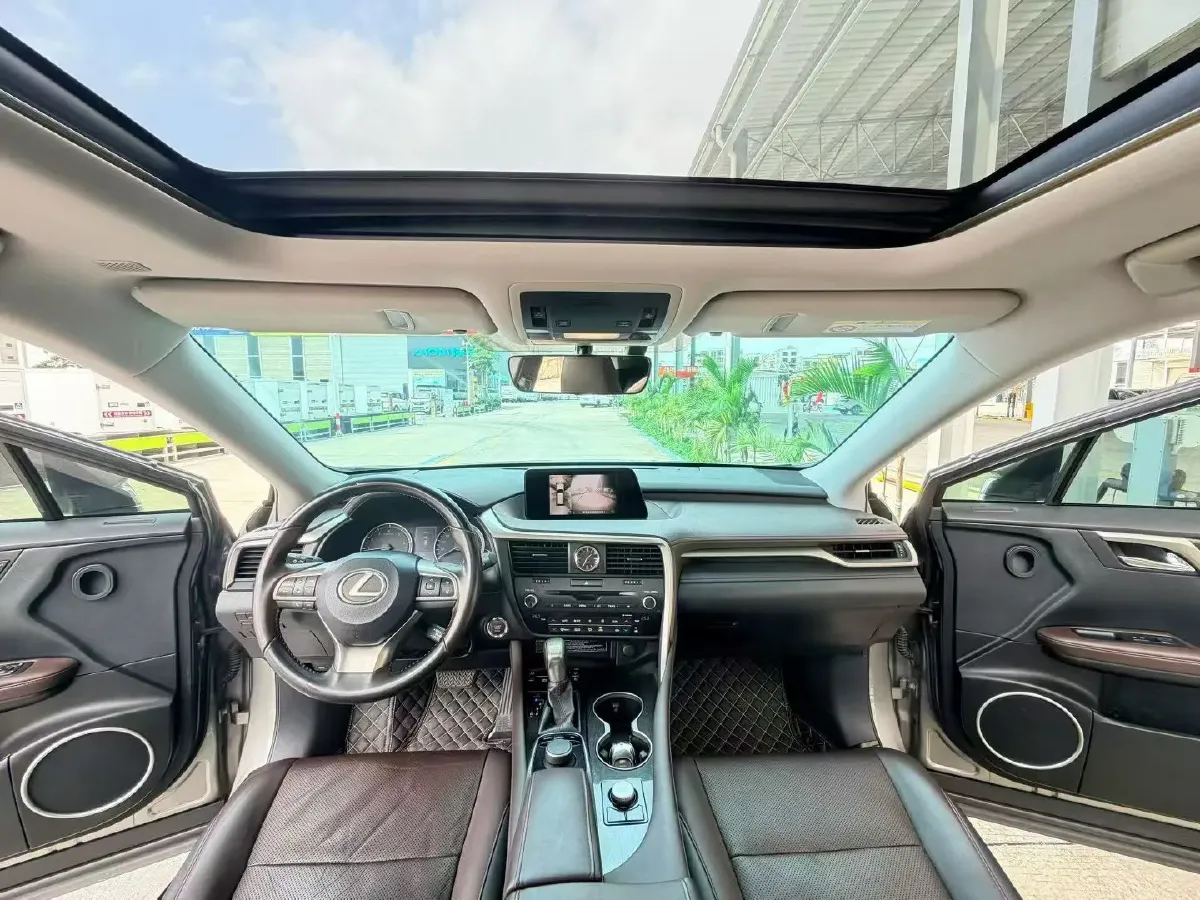 2016 Mercedes-Benz A AMG 2.0T 381HP L4 7DCT,autocango,china used car exporter,china ev exporter,chinese used car exporter,chinese used ev exporter