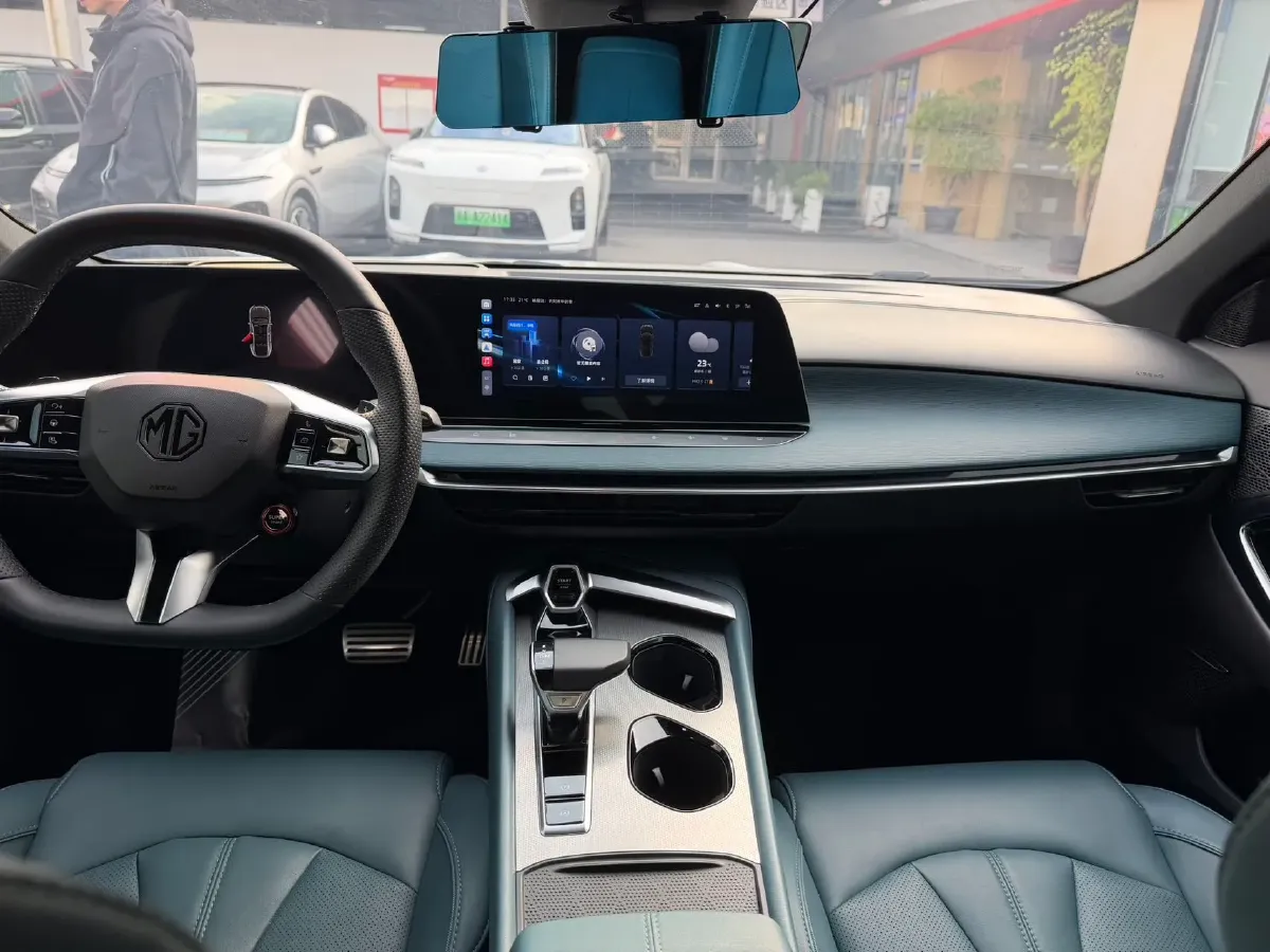 2023 MG 7 2.0T 261HP L4 9AT,autocango,china used car exporter,china ev exporter,chinese used car exporter,chinese used ev exporter