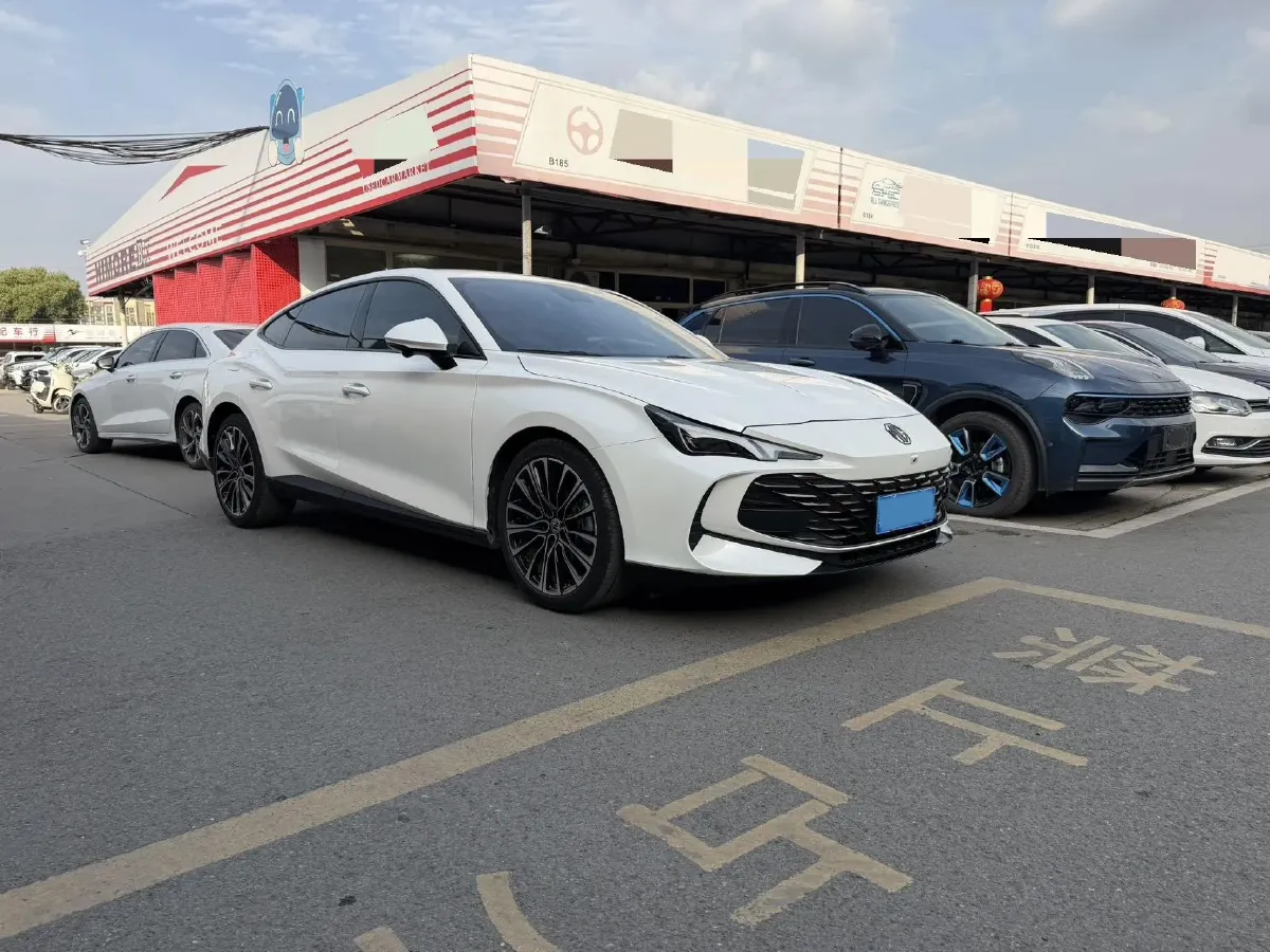 2023 MG 7 2.0T 261HP L4 9AT,autocango,china used car exporter,china ev exporter,chinese used car exporter,chinese used ev exporter