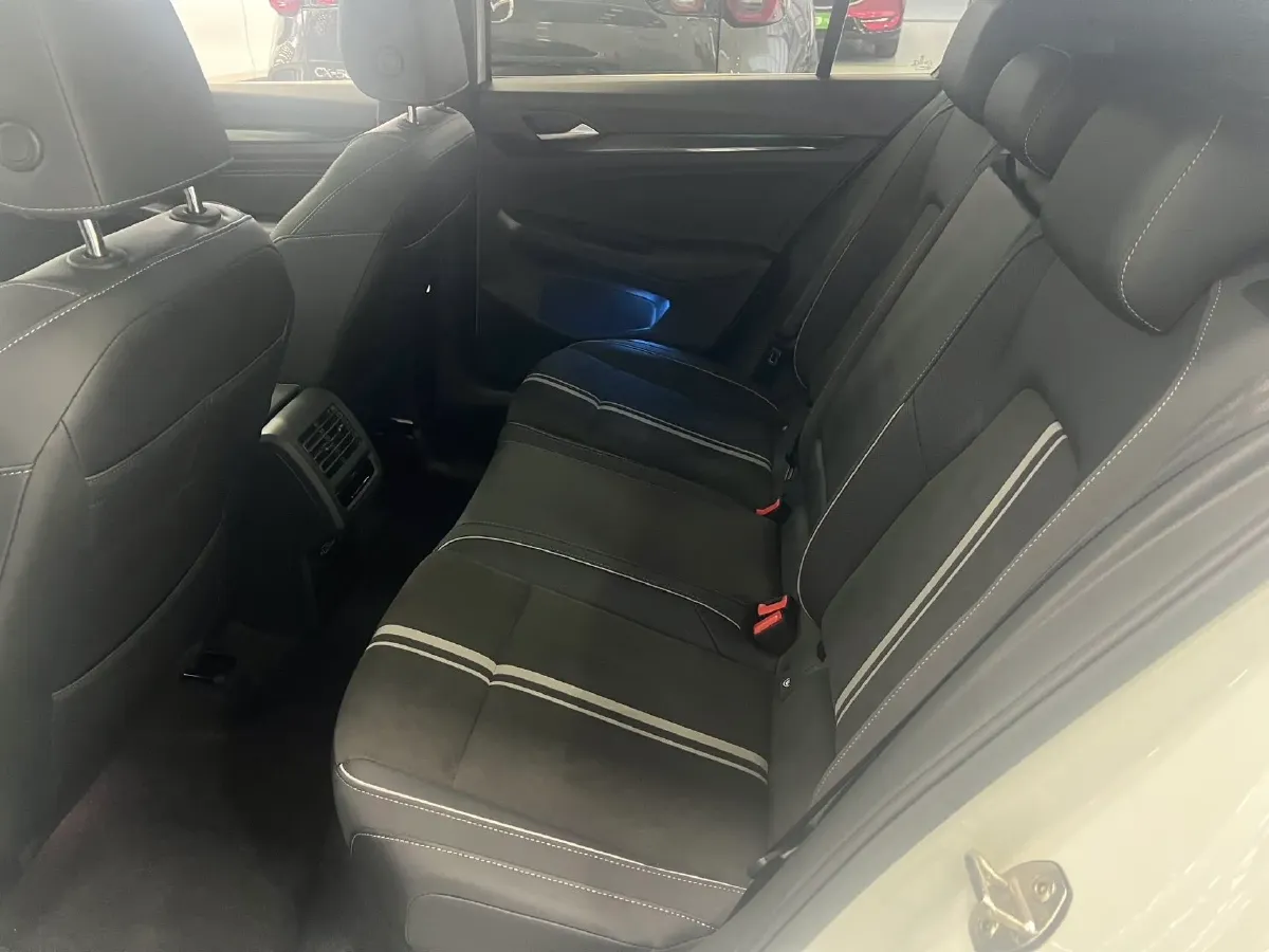 2023 Volkswagen Golf 1.4T 150HP L4 7DCT,autocango,china used car exporter,china ev exporter,chinese used car exporter,chinese used ev exporter