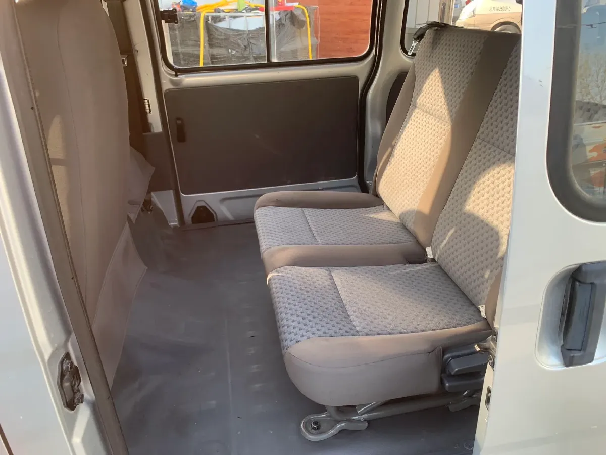 2015 WuLing ZhiGuang 1.2L 82HP L4 5MT,autocango,china used car exporter,china ev exporter,chinese used car exporter,chinese used ev exporter