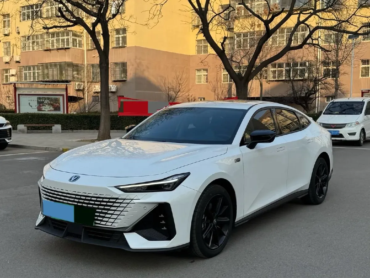 2023 ChangAn UNI-V iDD 1.5T 170HP L4 6TCT PHEV 18.4KWH,autocango,china used car exporter,china ev exporter,chinese used car exporter,chinese used ev exporter