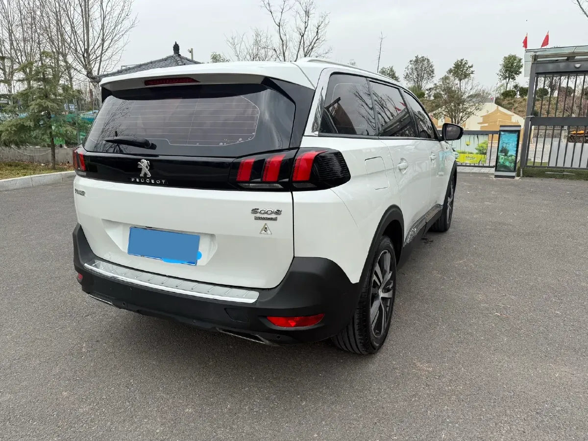 2017 Peugeot 5008 1.6T 167HP L4 6AT,autocango,china used car exporter,china ev exporter,chinese used car exporter,chinese used ev exporter
