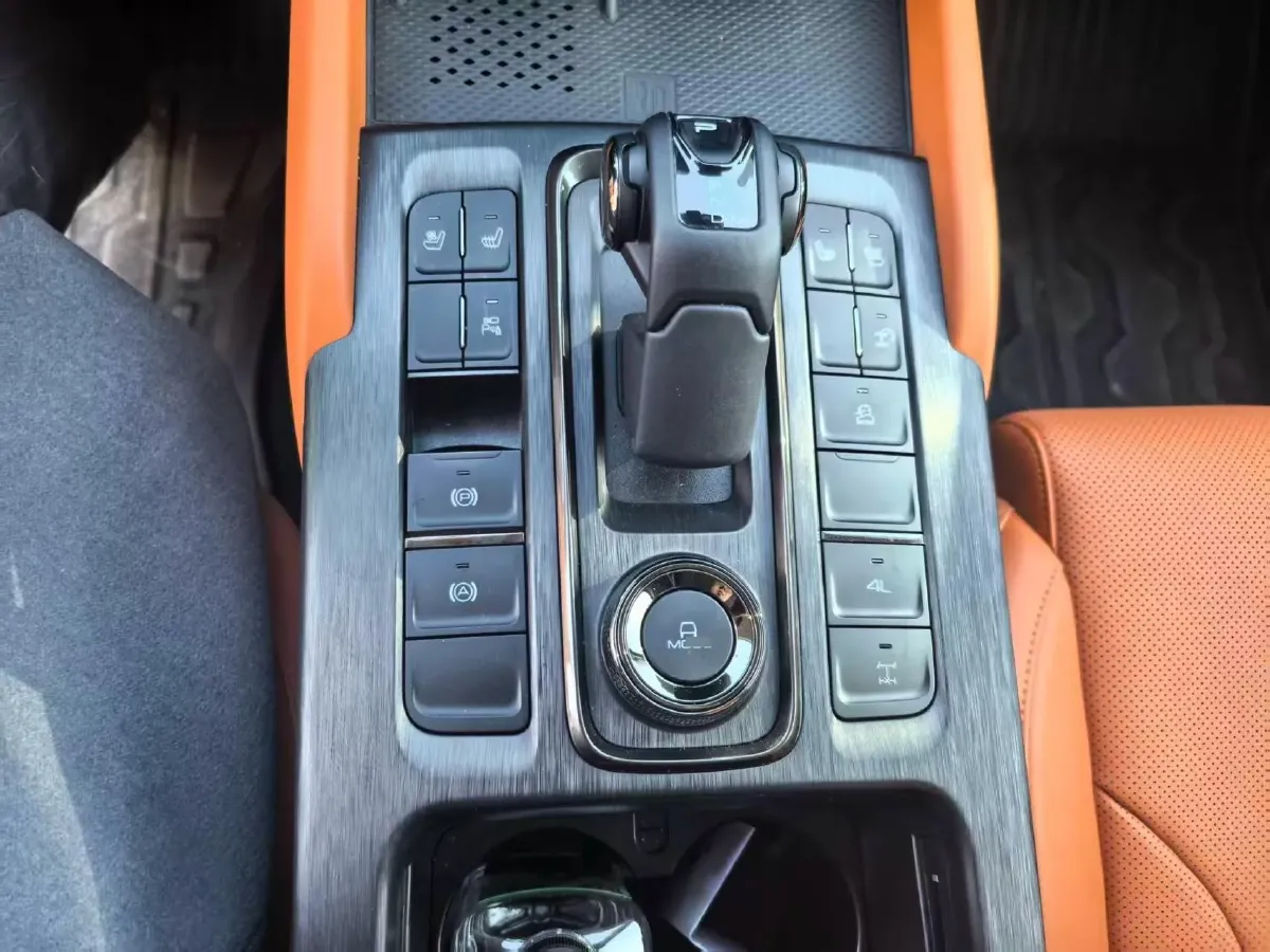 2024 Haval H9 2.0T 224HP L4 8AT,autocango,china used car exporter,china ev exporter,chinese used car exporter,chinese used ev exporter