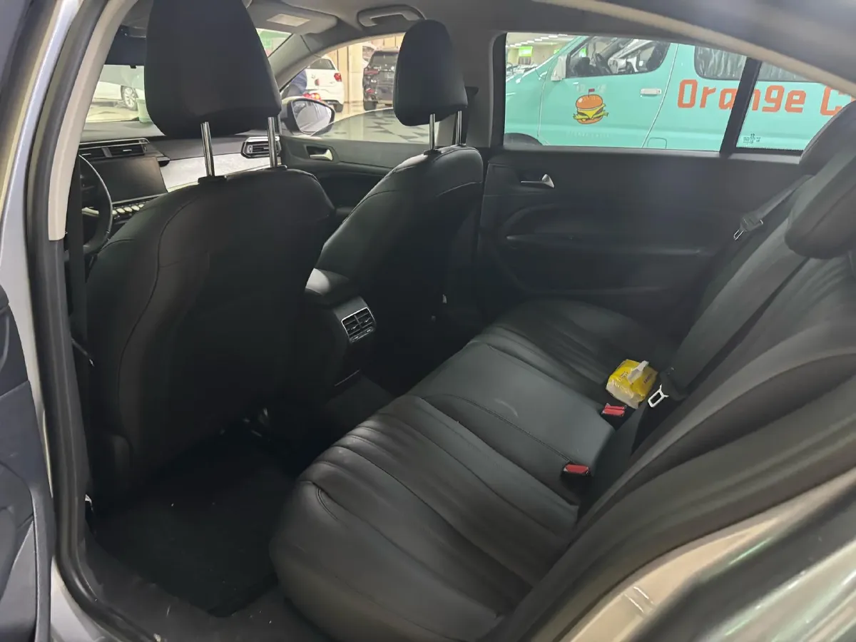 2024 Peugeot 408 1.5T 173HP L4 6AT,autocango,china used car exporter,china ev exporter,chinese used car exporter,chinese used ev exporter