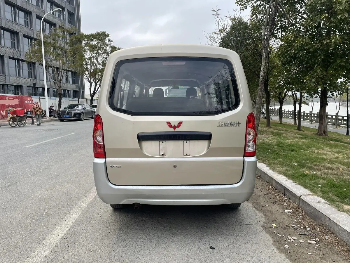 2019 WuLing RongGuang 1.5L 107HP L4 5MT,autocango,china used car exporter,china ev exporter,chinese used car exporter,chinese used ev exporter