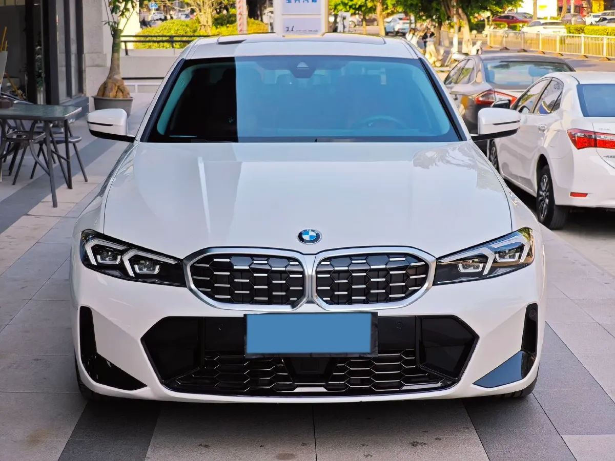 2025 BMW 3 Series 2.0T 184HP L4 8AT,autocango,china used car exporter,china ev exporter,chinese used car exporter,chinese used ev exporter