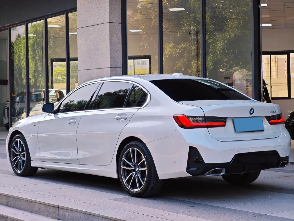 2025 BMW 3 Series 2.0T 184HP L4 8AT,autocango,china used car exporter,china ev exporter,chinese used car exporter,chinese used ev exporter