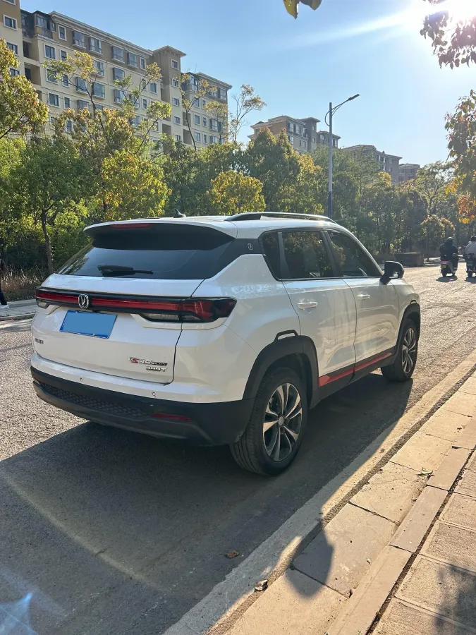 2023 ChangAn CS35 Plus 1.4T 160HP L4 7DCT,autocango,china used car exporter,china ev exporter,chinese used car exporter,chinese used ev exporter