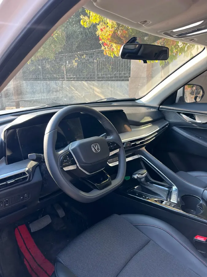 2023 ChangAn CS35 Plus 1.4T 160HP L4 7DCT,autocango,china used car exporter,china ev exporter,chinese used car exporter,chinese used ev exporter