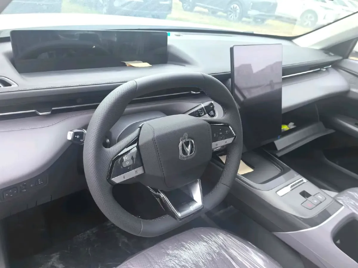 2025 ChangAn EadoPHEV 1.5L 98HP L4 E-CVT PHEV,autocango,china used car exporter,china ev exporter,chinese used car exporter,chinese used ev exporter