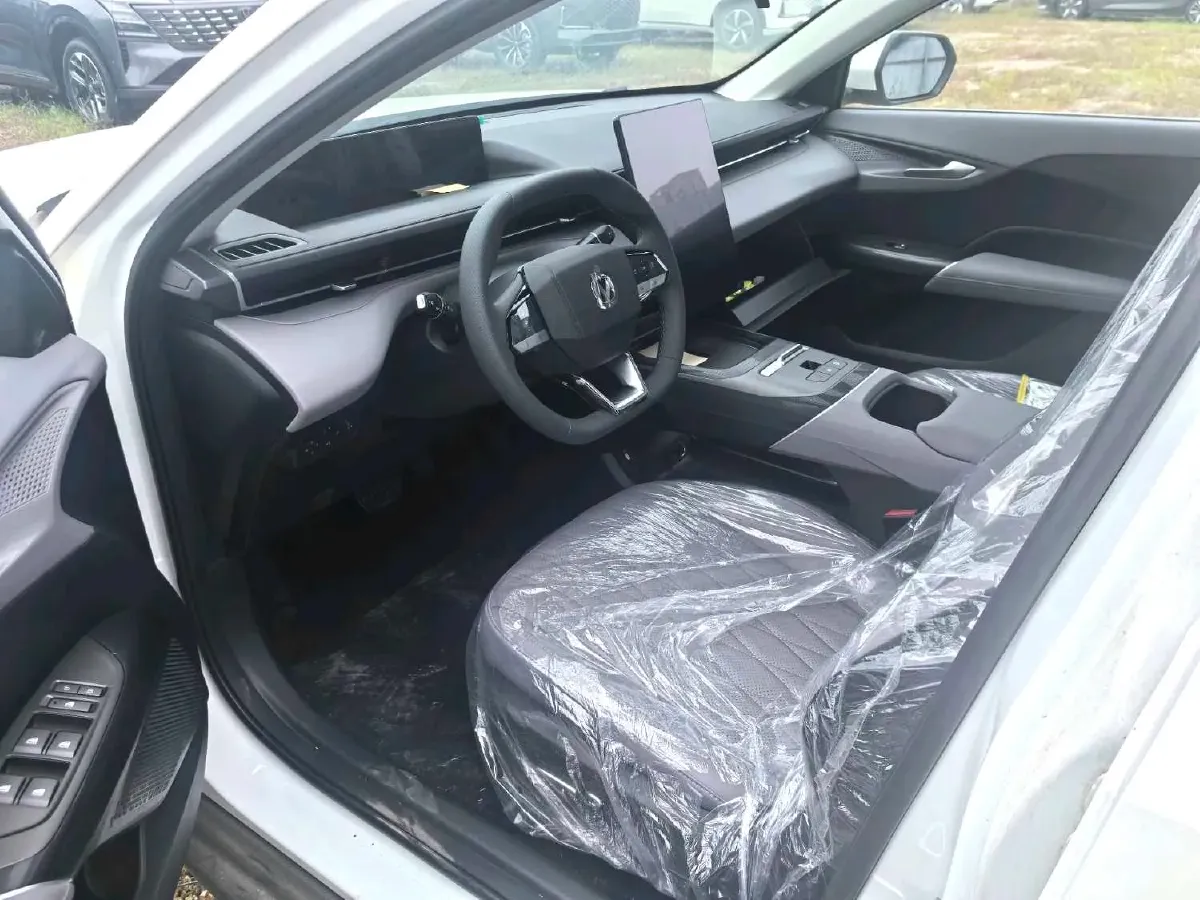 2025 ChangAn EadoPHEV 1.5L 98HP L4 E-CVT PHEV,autocango,china used car exporter,china ev exporter,chinese used car exporter,chinese used ev exporter