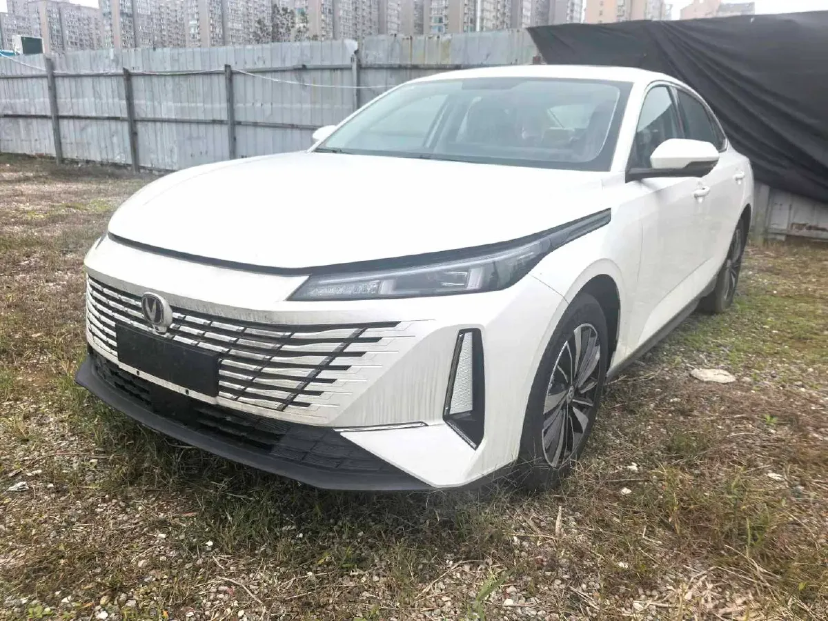 2025 ChangAn EadoPHEV 1.5L 98HP L4 E-CVT PHEV,autocango,china used car exporter,china ev exporter,chinese used car exporter,chinese used ev exporter
