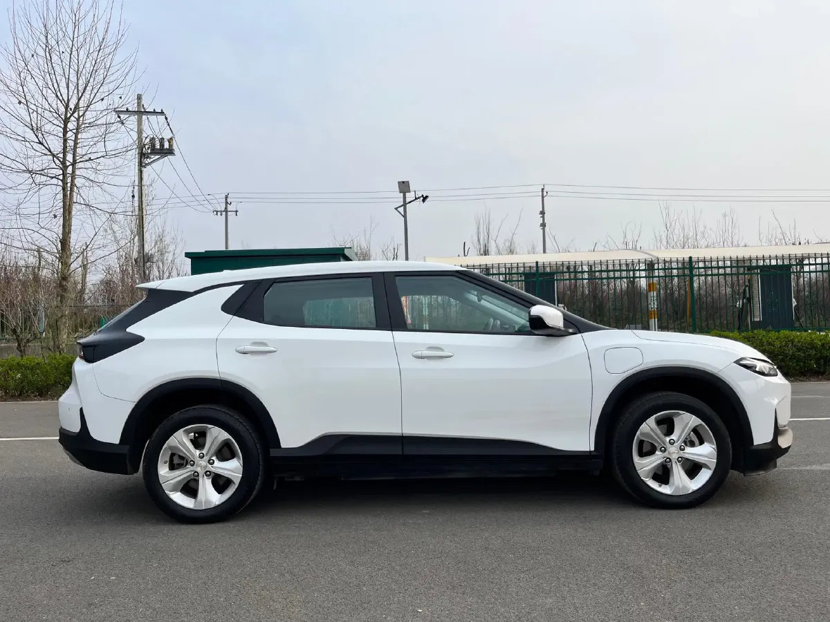 2022 Chevrolet Menlo BEV 61.1KWH,autocango,china used car exporter,china ev exporter,chinese used car exporter,chinese used ev exporter