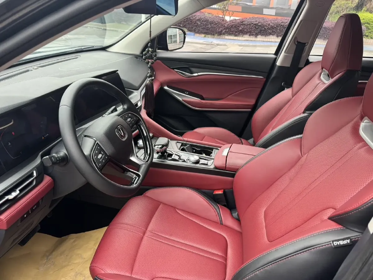 2021 ChangAn CS75 Plus 2.0T 233HP L4 8AT,autocango,china used car exporter,china ev exporter,chinese used car exporter,chinese used ev exporter