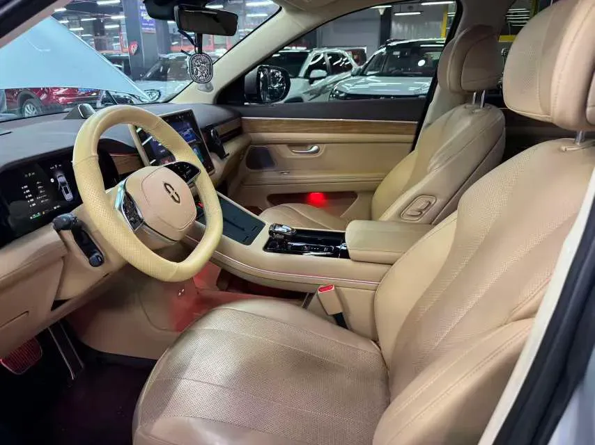 2024 AITO AITO M7 1.5T 152HP L4 REEV 40KWH,autocango,china used car exporter,china ev exporter,chinese used car exporter,chinese used ev exporter