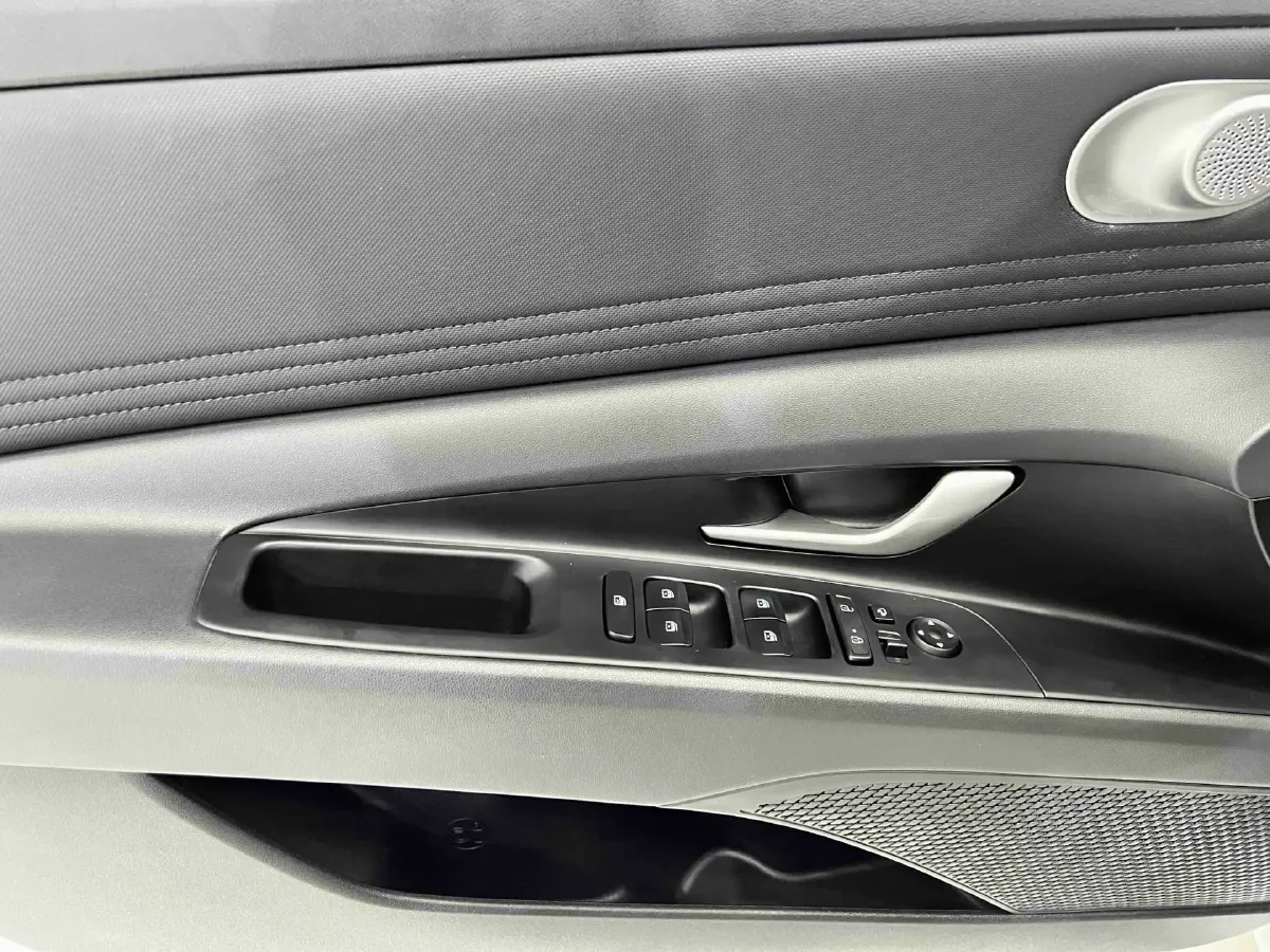 2022 Hyundai Elantra 1.5L 115HP L4 CVT,autocango,china used car exporter,china ev exporter,chinese used car exporter,chinese used ev exporter