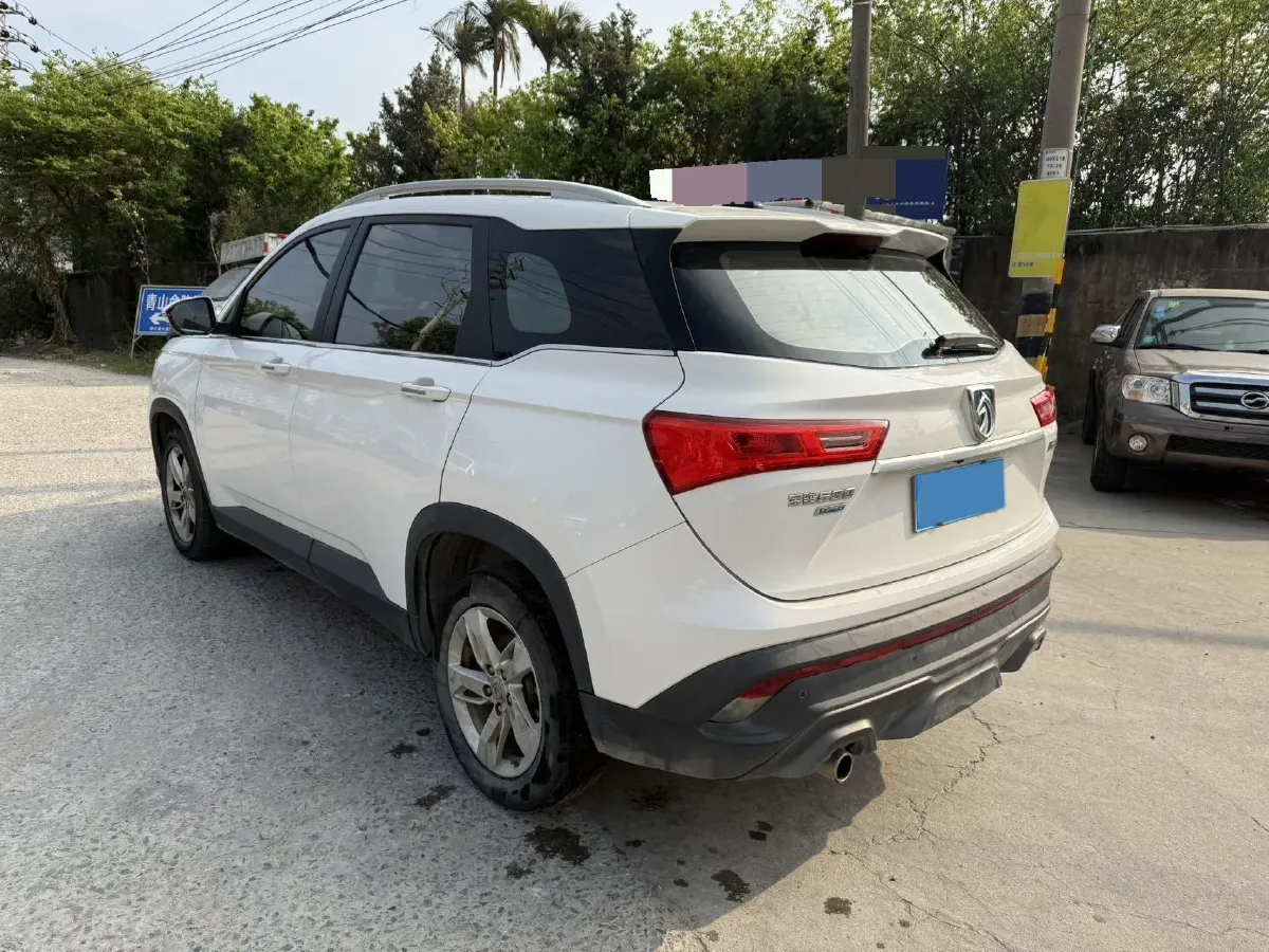 2019 BaoJun 530 1.5T 151HP L4 CVT,autocango,china used car exporter,china ev exporter,chinese used car exporter,chinese used ev exporter