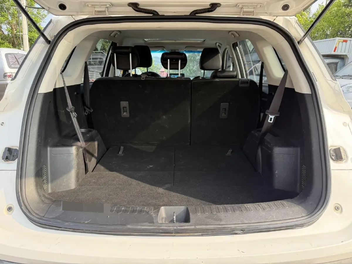 2019 BaoJun 530 1.5T 151HP L4 CVT,autocango,china used car exporter,china ev exporter,chinese used car exporter,chinese used ev exporter