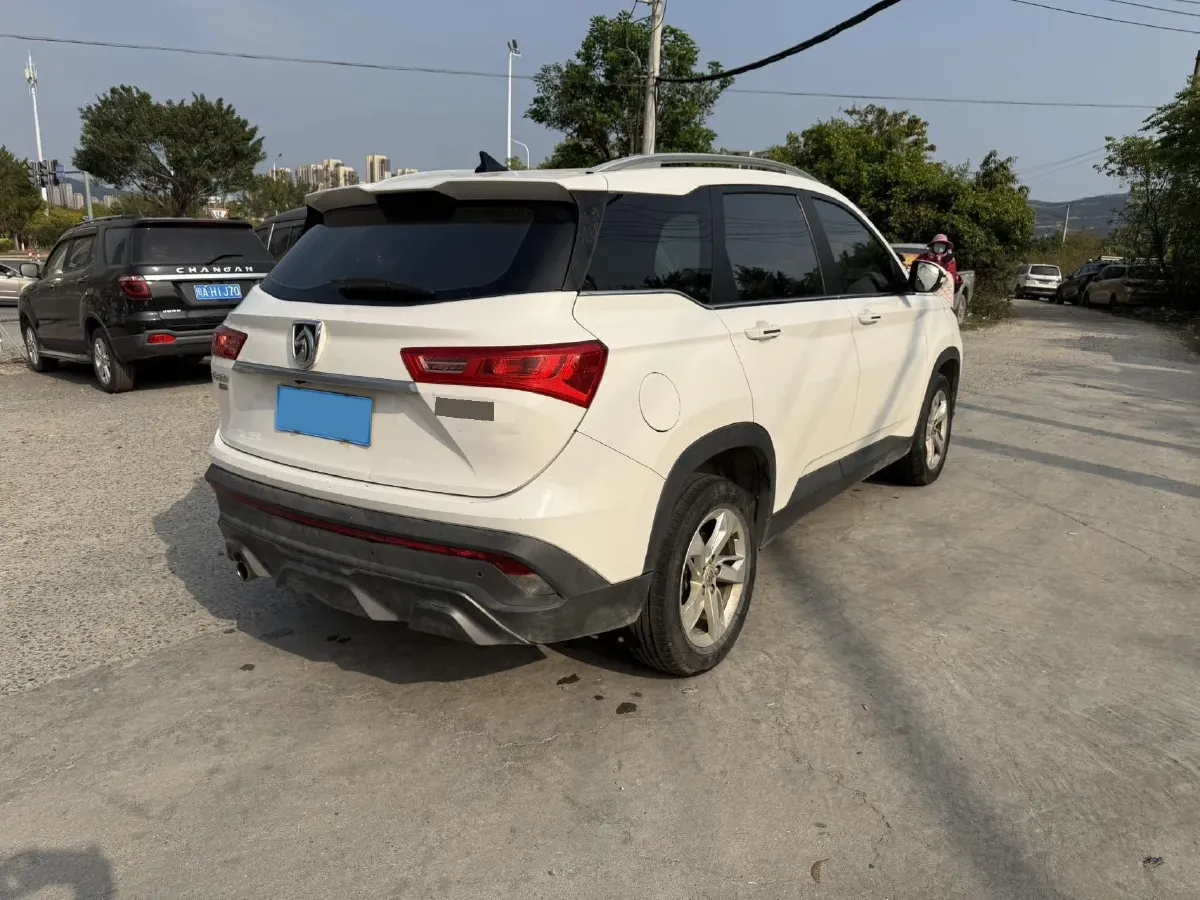 2019 BaoJun 530 1.5T 151HP L4 CVT,autocango,china used car exporter,china ev exporter,chinese used car exporter,chinese used ev exporter