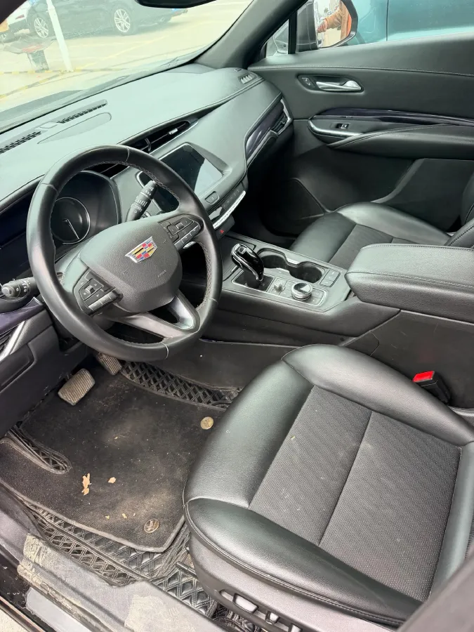 2023 Cadillac XT4 2.0T 237HP L4 9AT,autocango,china used car exporter,china ev exporter,chinese used car exporter,chinese used ev exporter