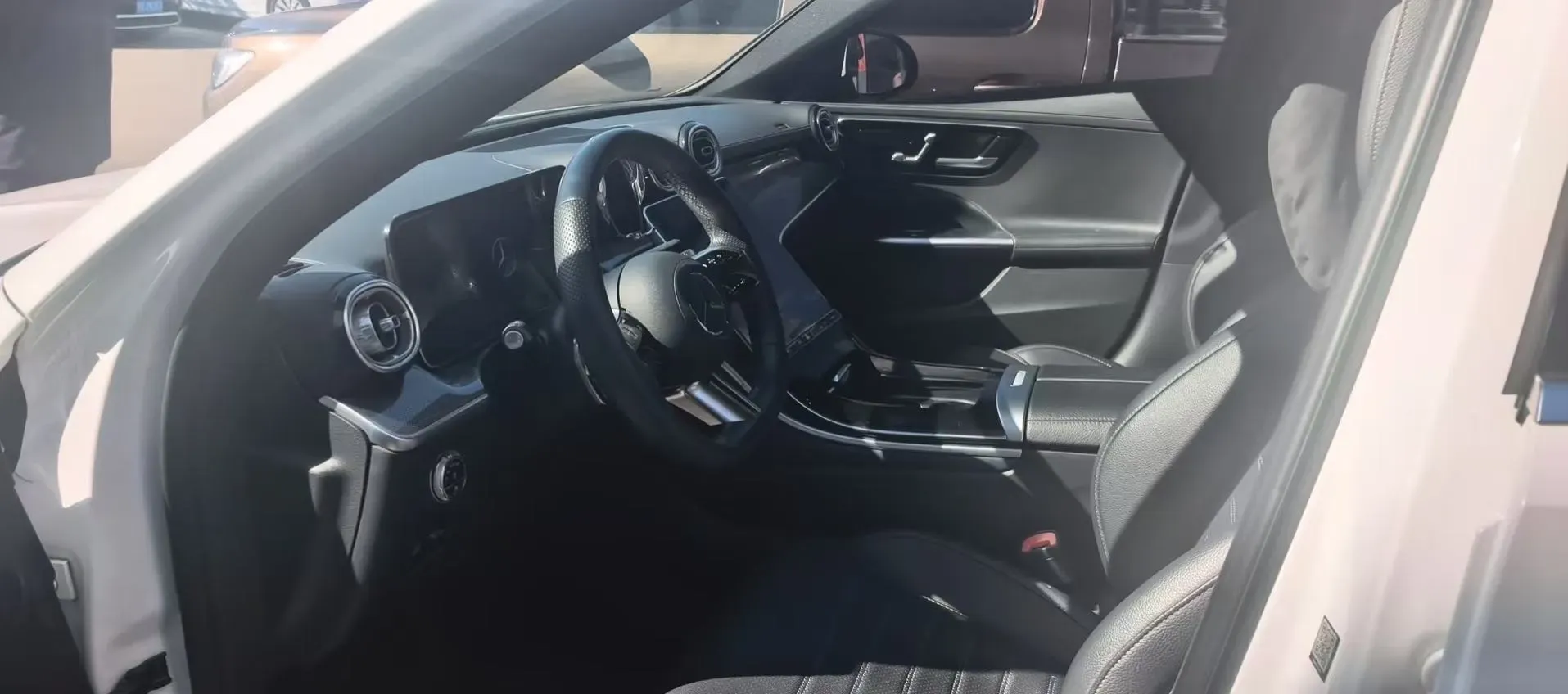 2023 Mercedes-Benz C Class 1.5T 204HP L4 9AT,autocango,china used car exporter,china ev exporter,chinese used car exporter,chinese used ev exporter