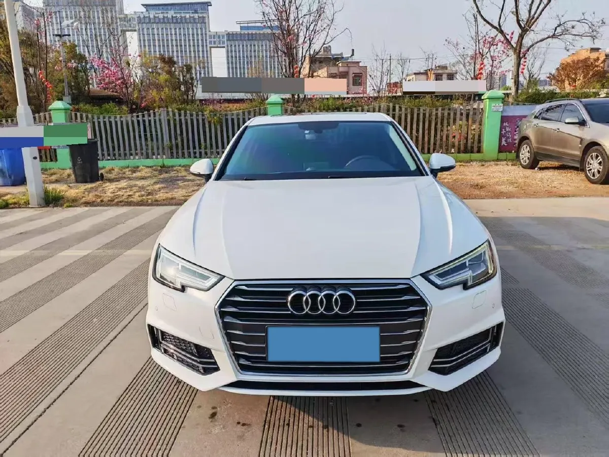 2019 Audi A4L 2.0T 190HP L4 7DCT,autocango,china used car exporter,china ev exporter,chinese used car exporter,chinese used ev exporter