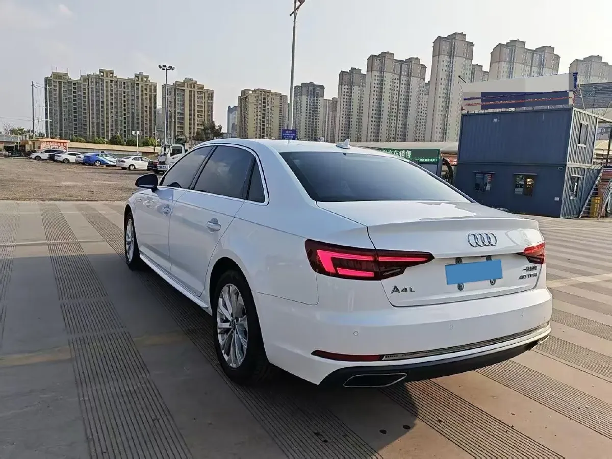 2019 Audi A4L 2.0T 190HP L4 7DCT,autocango,china used car exporter,china ev exporter,chinese used car exporter,chinese used ev exporter