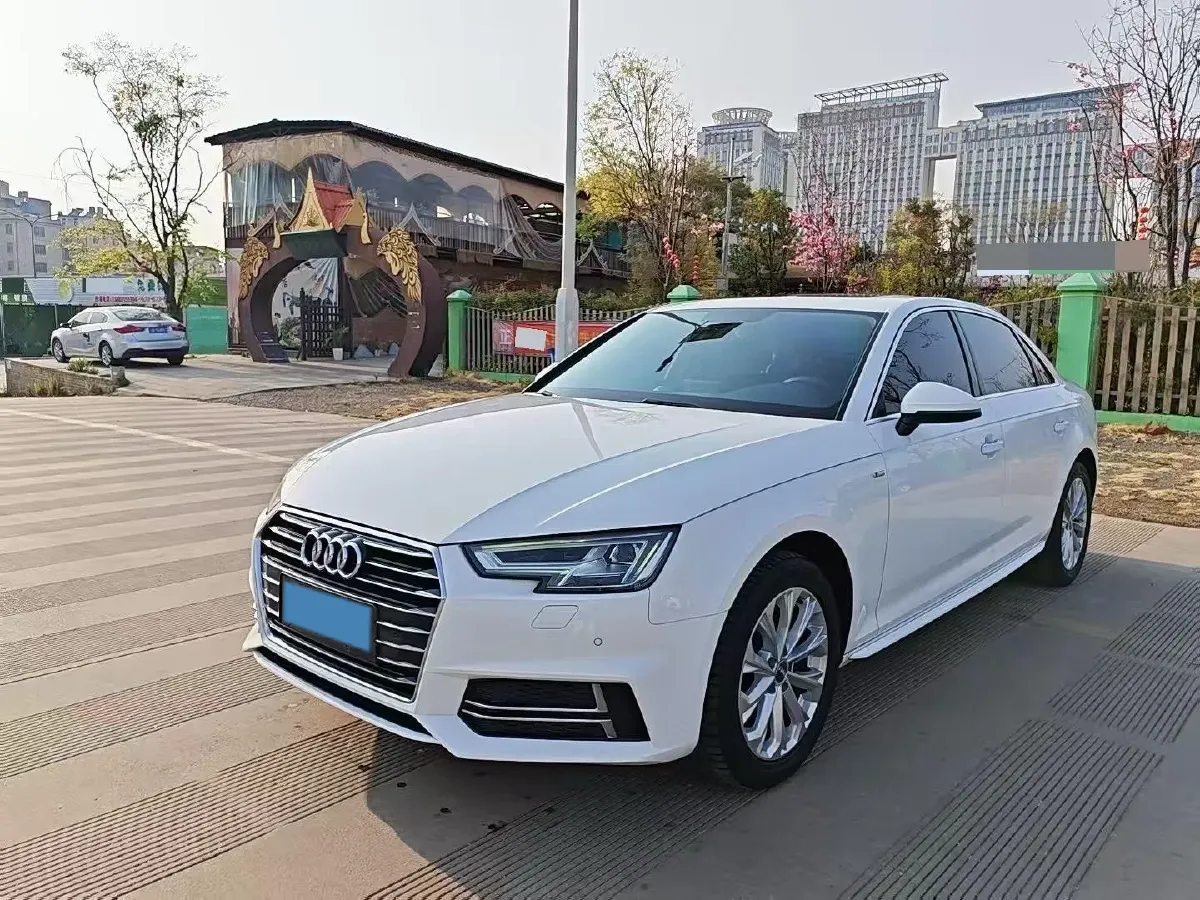 2019 Audi A4L 2.0T 190HP L4 7DCT,autocango,china used car exporter,china ev exporter,chinese used car exporter,chinese used ev exporter