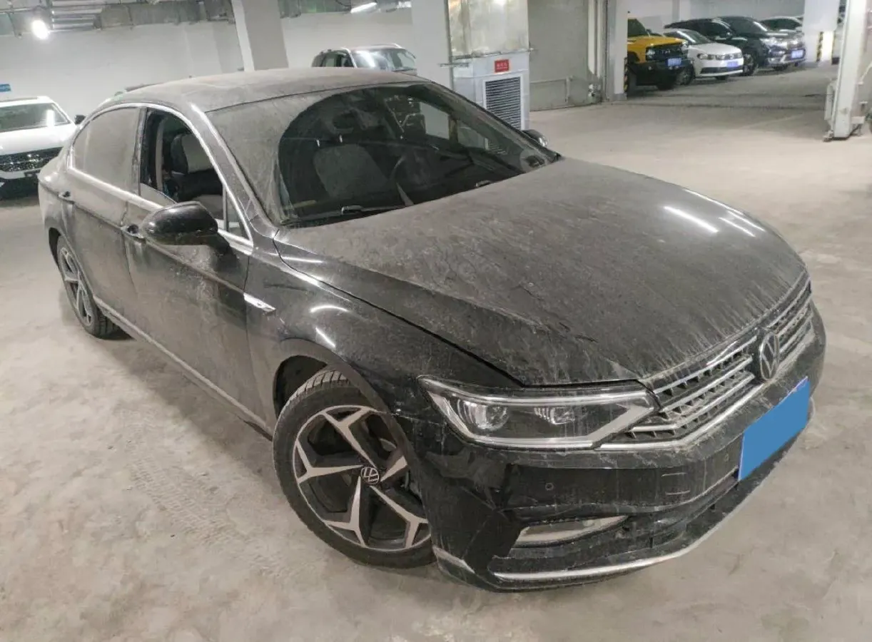 2023 Volkswagen Magotan 2.0T 186HP L4 7DCT,autocango,china used car exporter,china ev exporter,chinese used car exporter,chinese used ev exporter