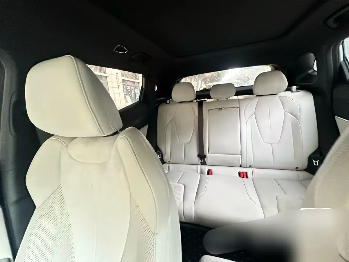 2023 Geely Azkarra 1.5T 181HP L4 7DCT,autocango,china used car exporter,china ev exporter,chinese used car exporter,chinese used ev exporter