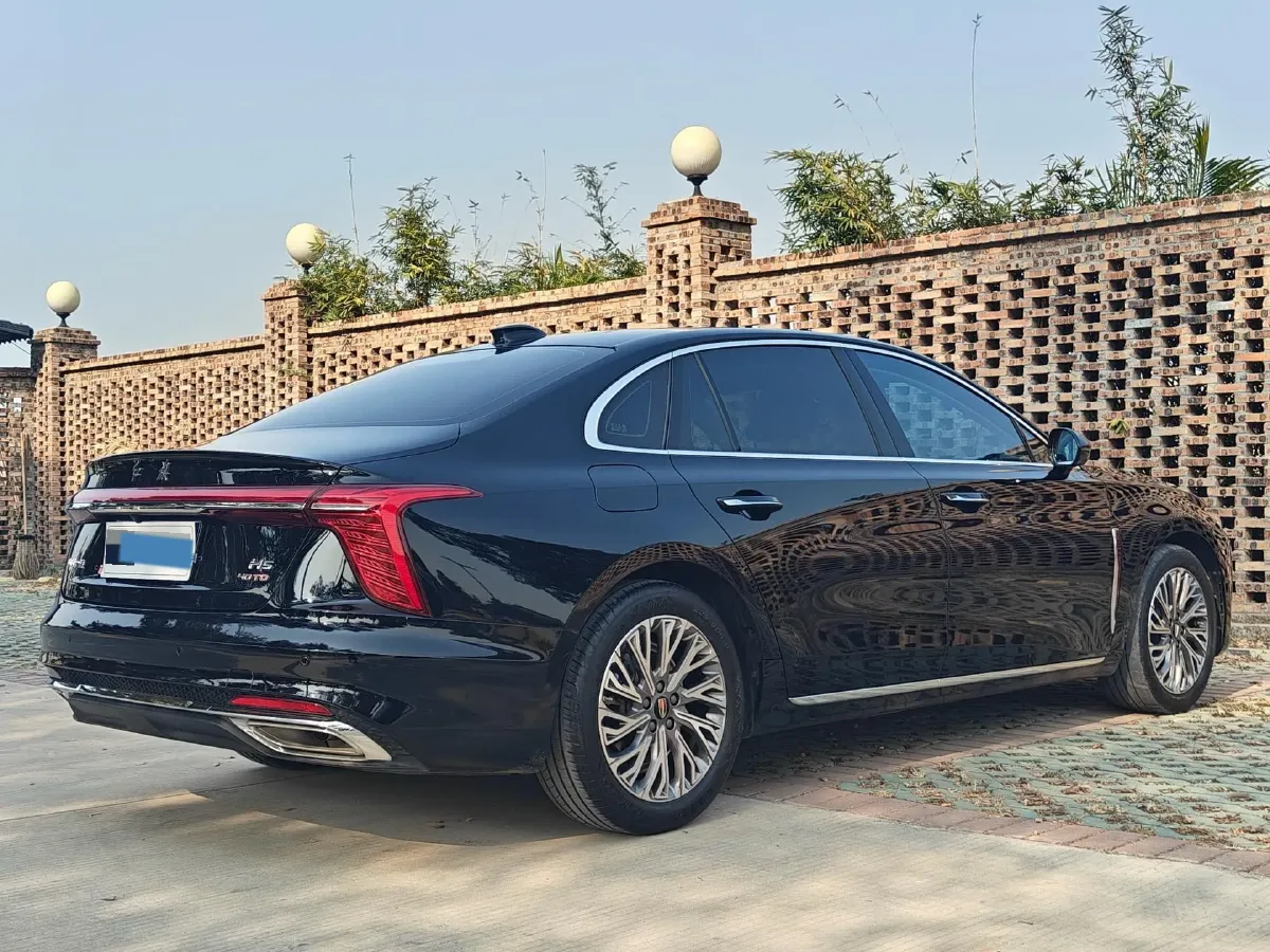 2023 HongQi H5 2.0T 224HP L4 8AT,autocango,china used car exporter,china ev exporter,chinese used car exporter,chinese used ev exporter