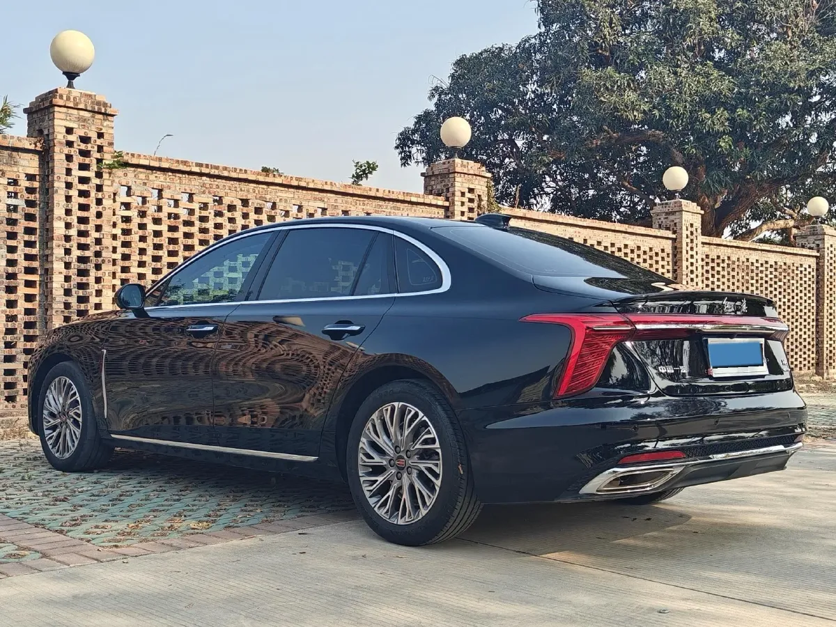 2023 HongQi H5 2.0T 224HP L4 8AT,autocango,china used car exporter,china ev exporter,chinese used car exporter,chinese used ev exporter
