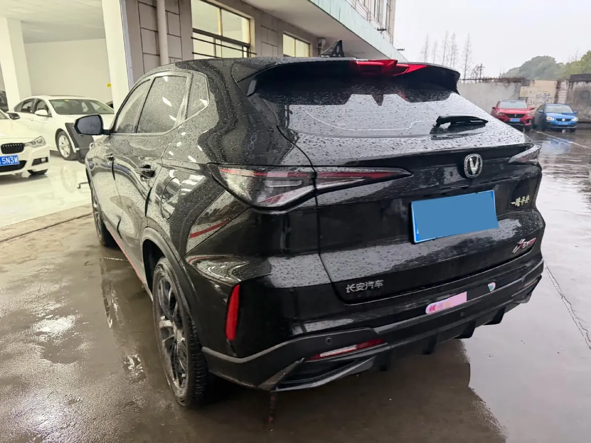 2024 ChangAn X5 PLUS 1.5T 188HP L4 7DCT,autocango,china used car exporter,china ev exporter,chinese used car exporter,chinese used ev exporter